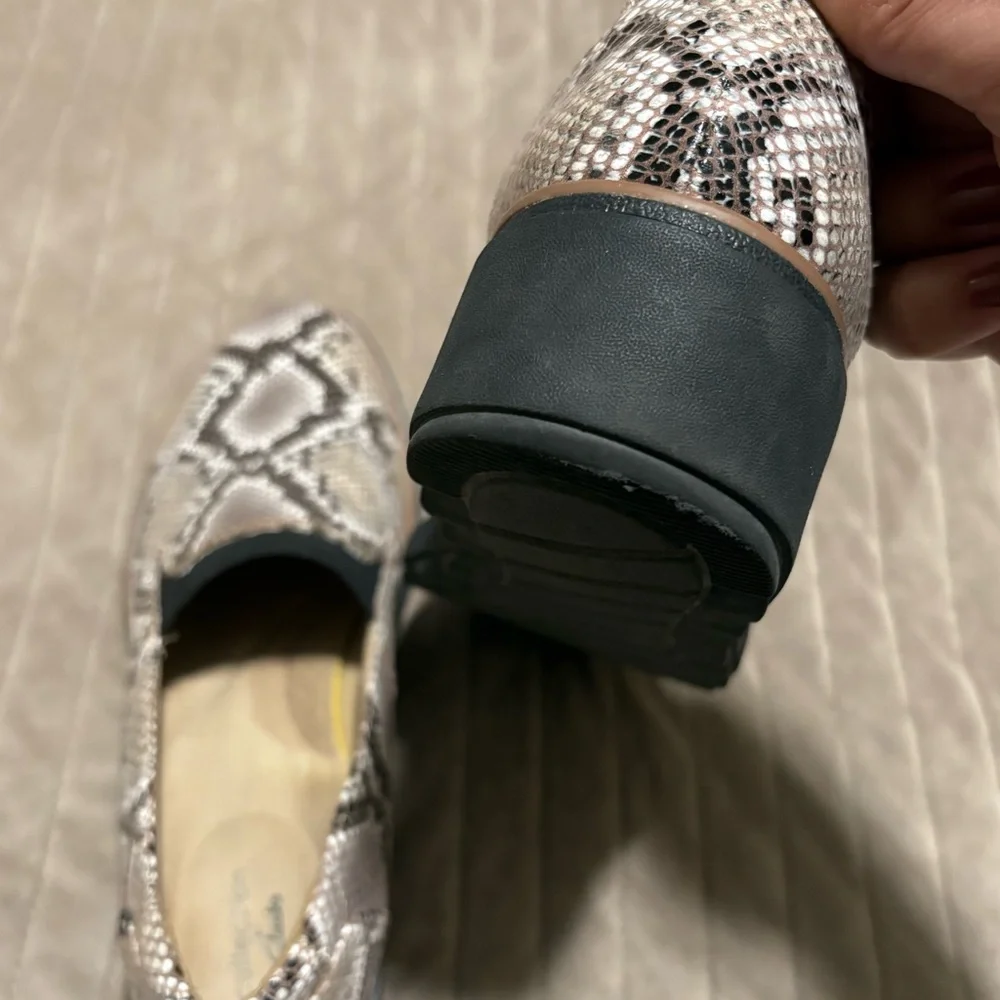 Clarks Women's Snakeskin Pattern Loafers - Picture 3 of 9